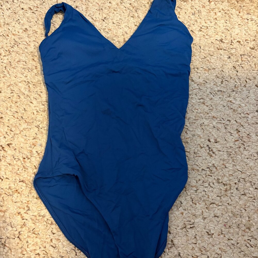 Everlane Blue One-Piece Swimsuit – Built-In Padding, Classic Fit
